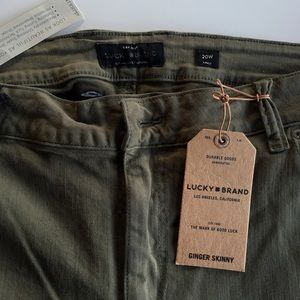 Lucky Brand. Women’s 20W.